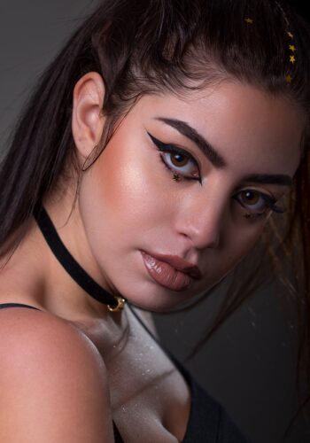 makeup artist Greece